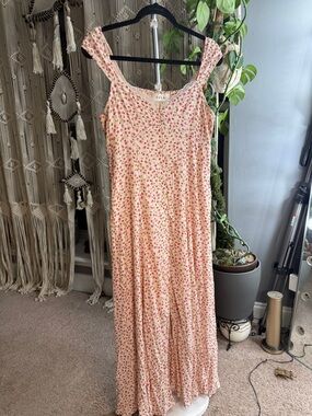 Solai Floral Maxi Dress in Cream and Pink small
